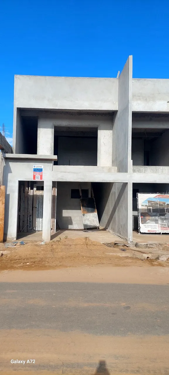 Vendo Casa na Planta. Bairro Cehab em Itaperuna RJ.