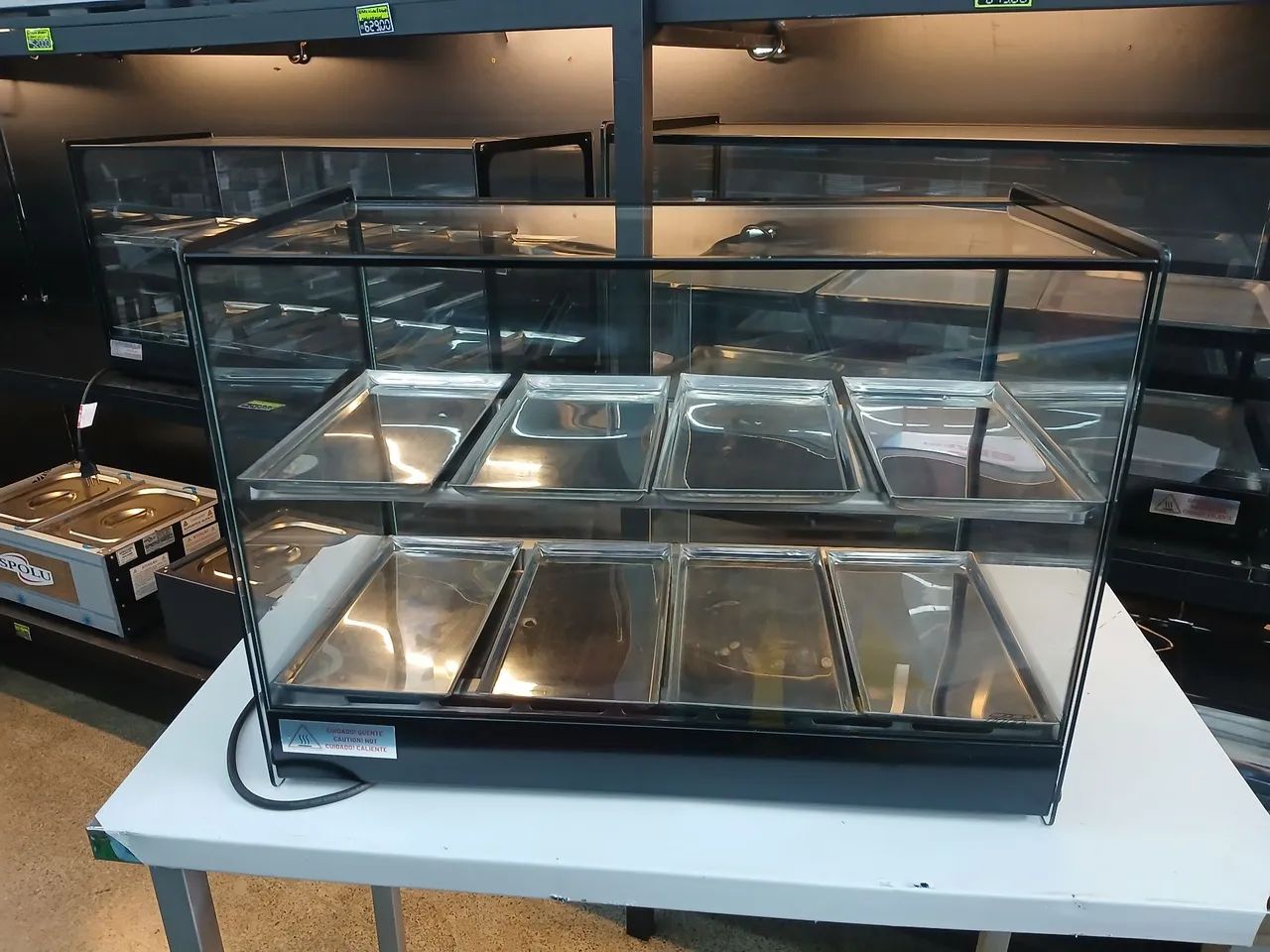 Estufa Quente Elétrica 8 Bandejas Titã com Led