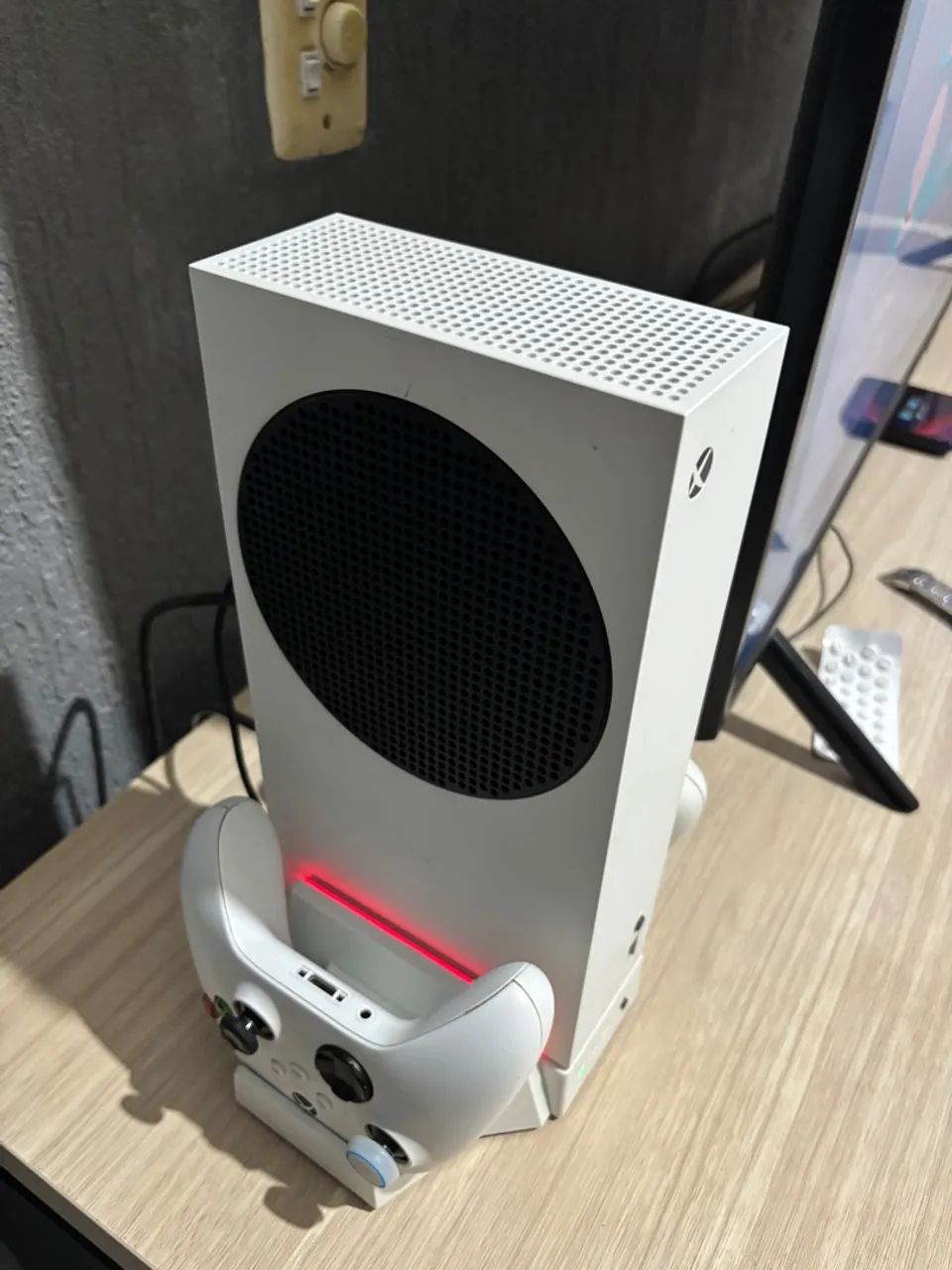 Xbox Series S com dois controles - Foto 2