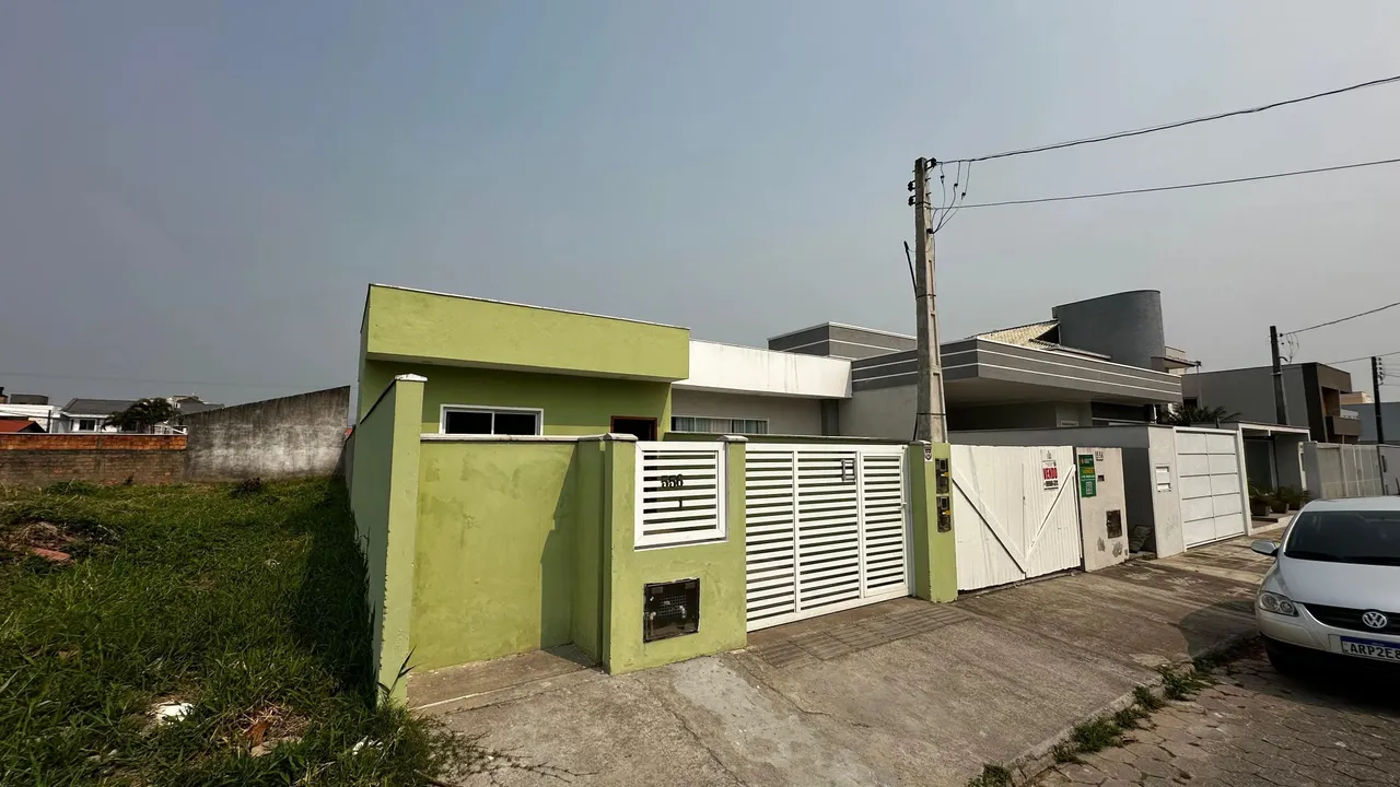 CASA NO SUL DA ILHA PROXIMO AO AEROPORTO