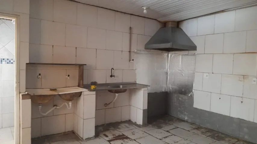 Aluga-se loja 300m² em Praia de Olaria. - Foto 4