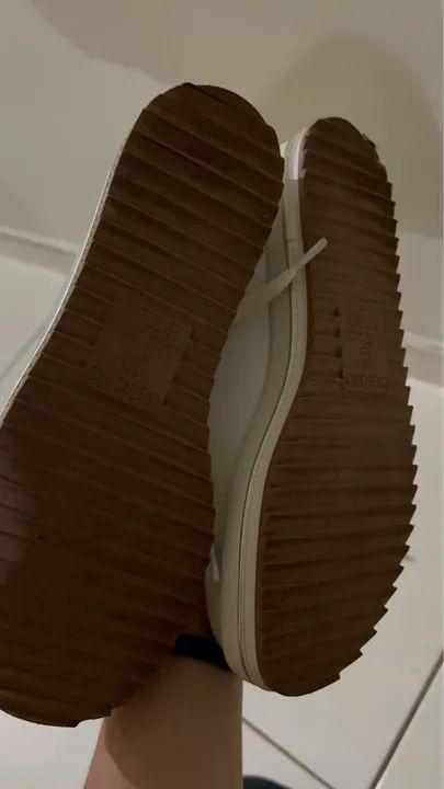 Tênis off white Feminino Casual