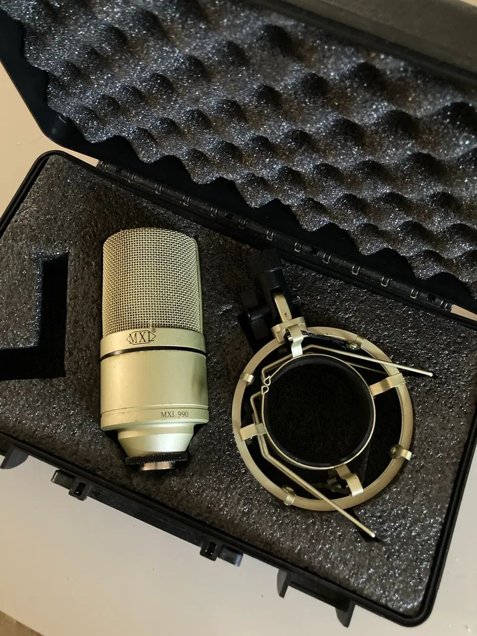 Microfone condensador (MXL 990)