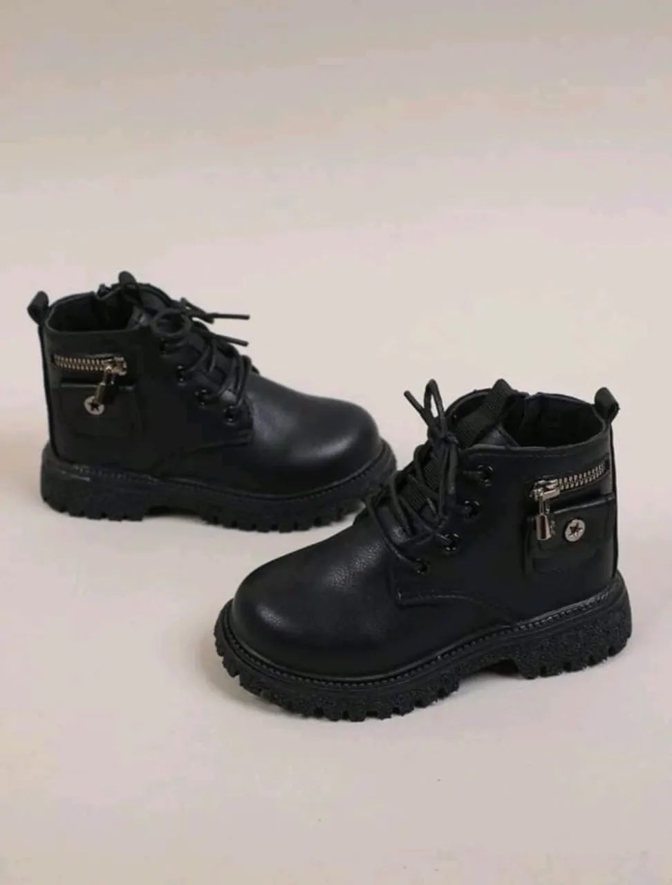 Bota infantil tamanho 19BR 21EUR - Foto 2