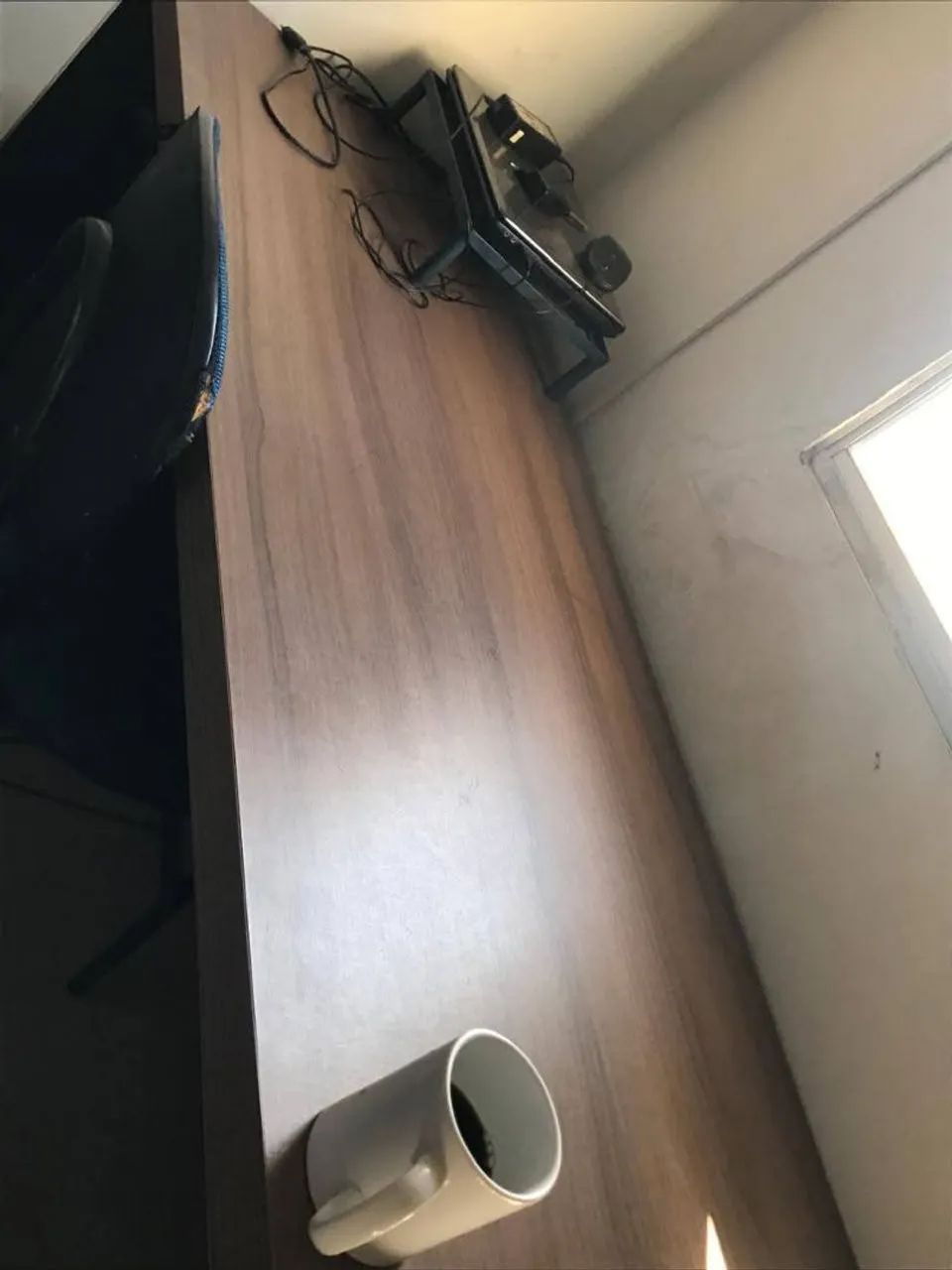 Vende essa mesa completamente nova . Móvel muito resistente  - Foto 3