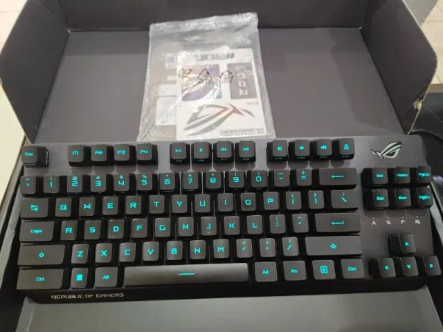 Gaming Keyboard Asus Rog Strix Scope Rx Tkl Wireless Deluxe - Foto 2