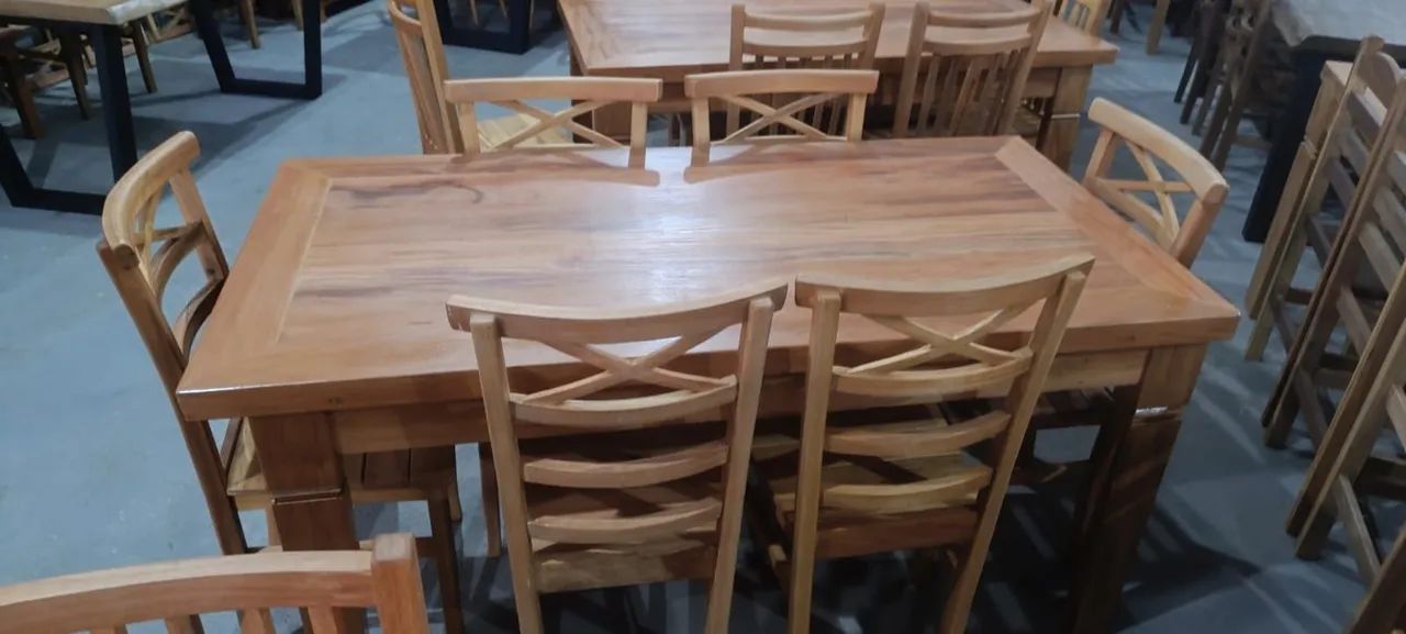 Mesa de madeira com seis cadeiras $ 2.799,00 no Pix nova e a pronta entrega - Foto 4