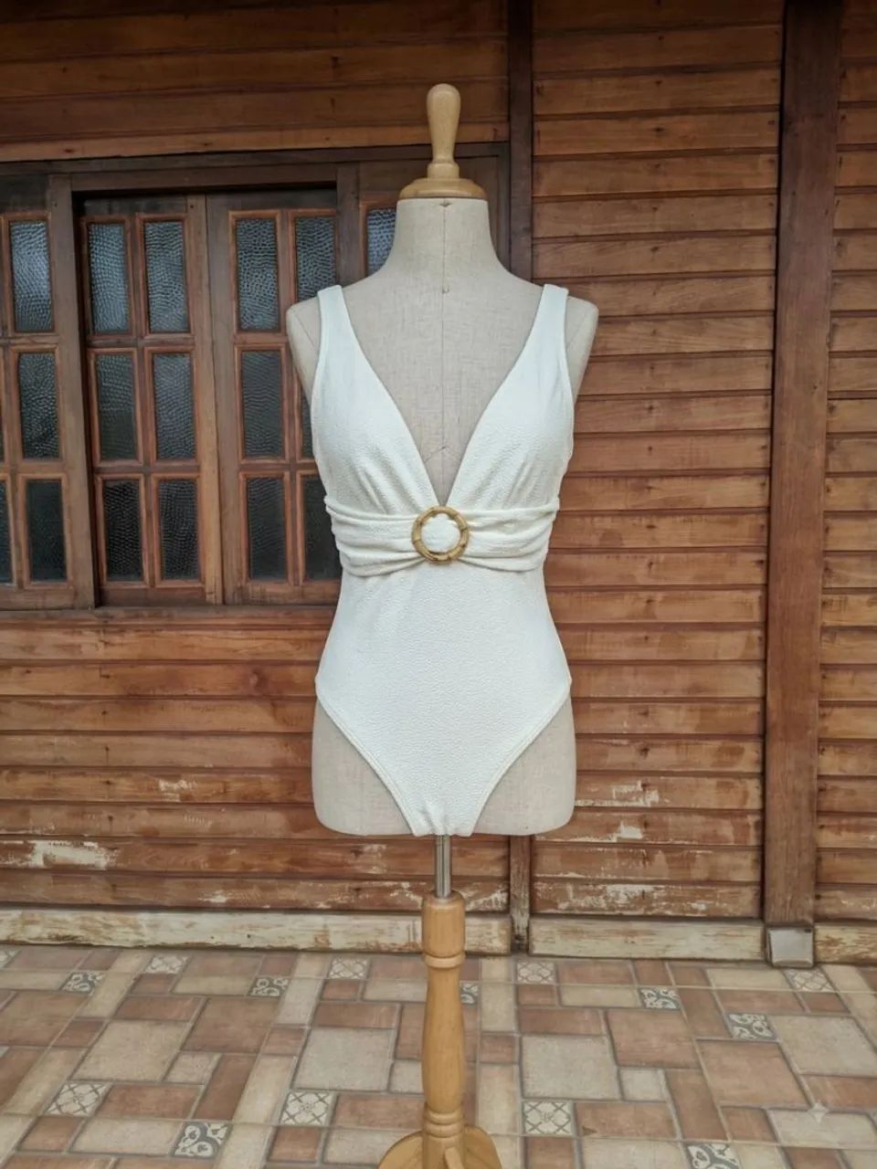 Maio off white com fivela- produto novo  - Foto 2