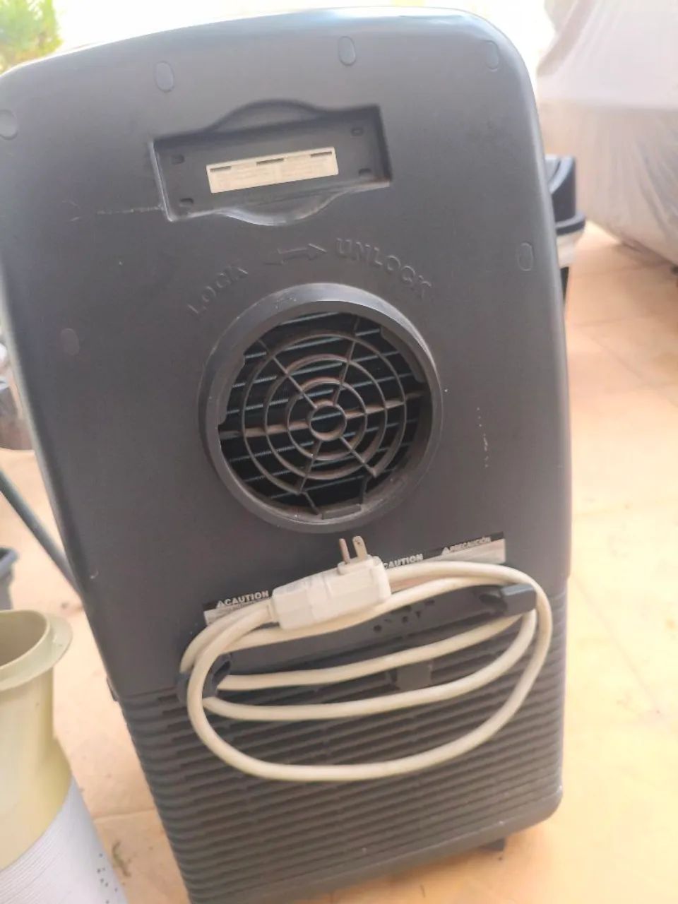 Ar-condicionado portátil LG 12.000 BTUs - Foto 2