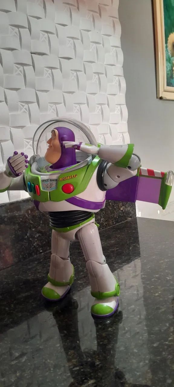 Buzz Lightyear 30 cm colecionavel - Foto 2