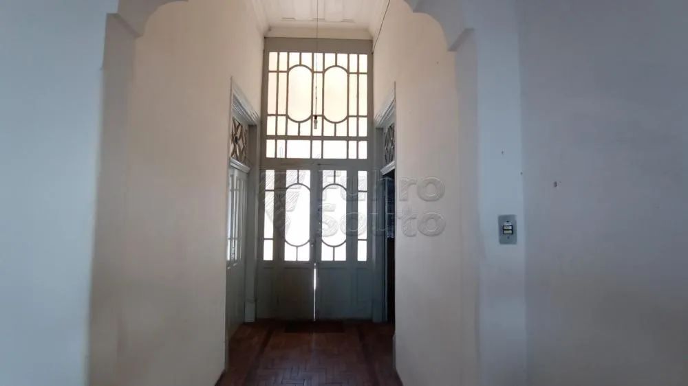 Casa Térrea Serve Comercial ou Residencial Centro