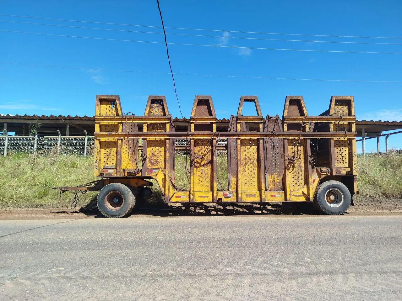 Reboque canavieiro 