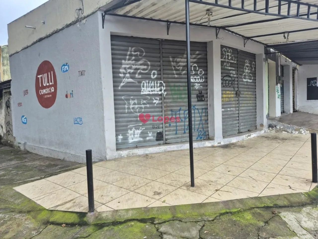 Excelente Imóvel Comercial com Casa anexa Lateral e de Esquina no Centro de Campo Grande -