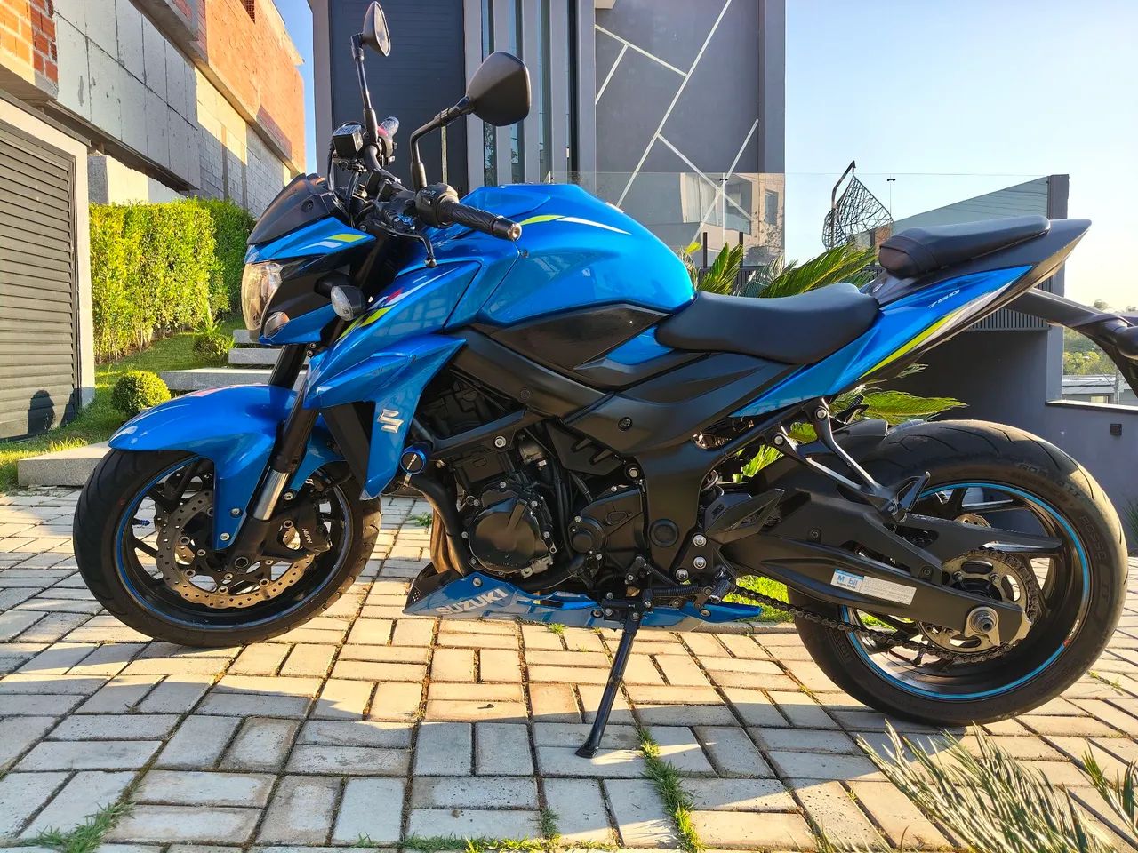 Suzuki 750 2020 - 1496489807 | OLX