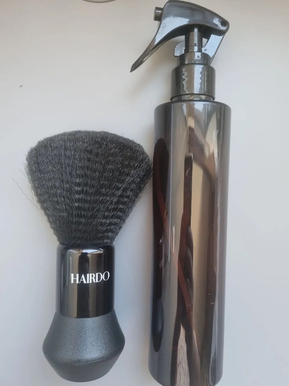 Kit barbeiro profissional borrifador e espanador - Foto 2