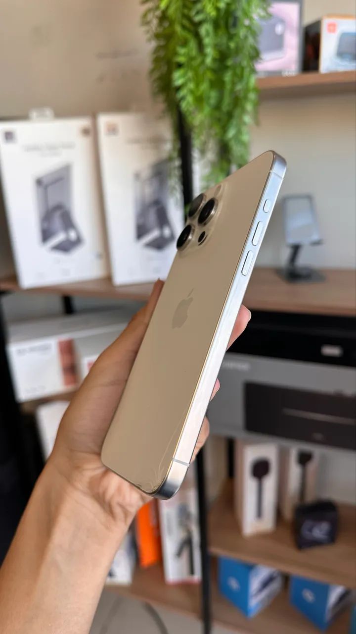 iPhone 15 Pro Max  - Foto 2