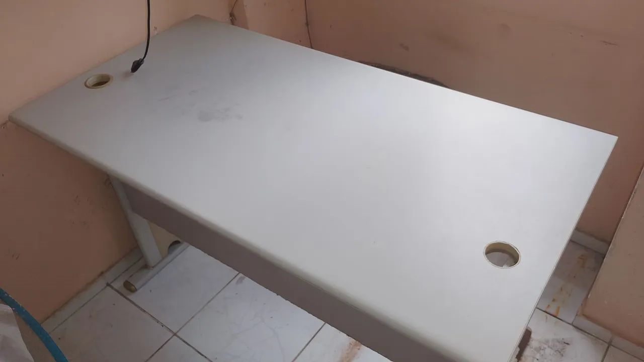 MESA DE ESCRITÓRIO/ PESSOAL  - Foto 3