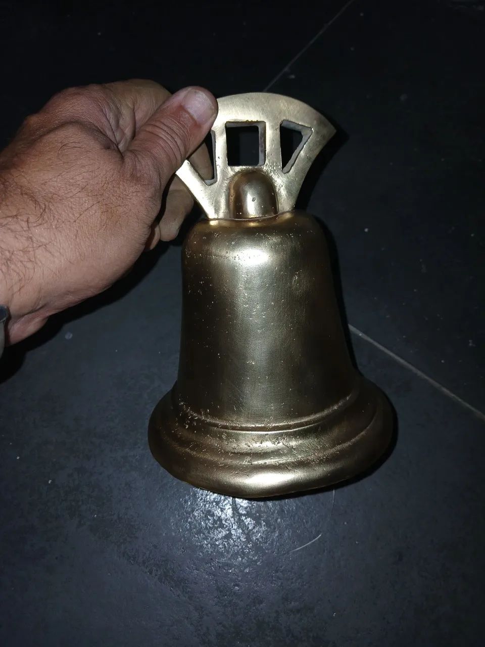 Sino de bronze antigo com 20cm e 3kg - Foto 2