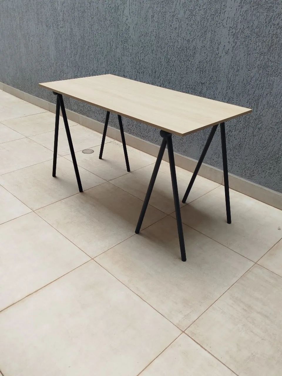 Desk with Horseshoe-Shaped Base