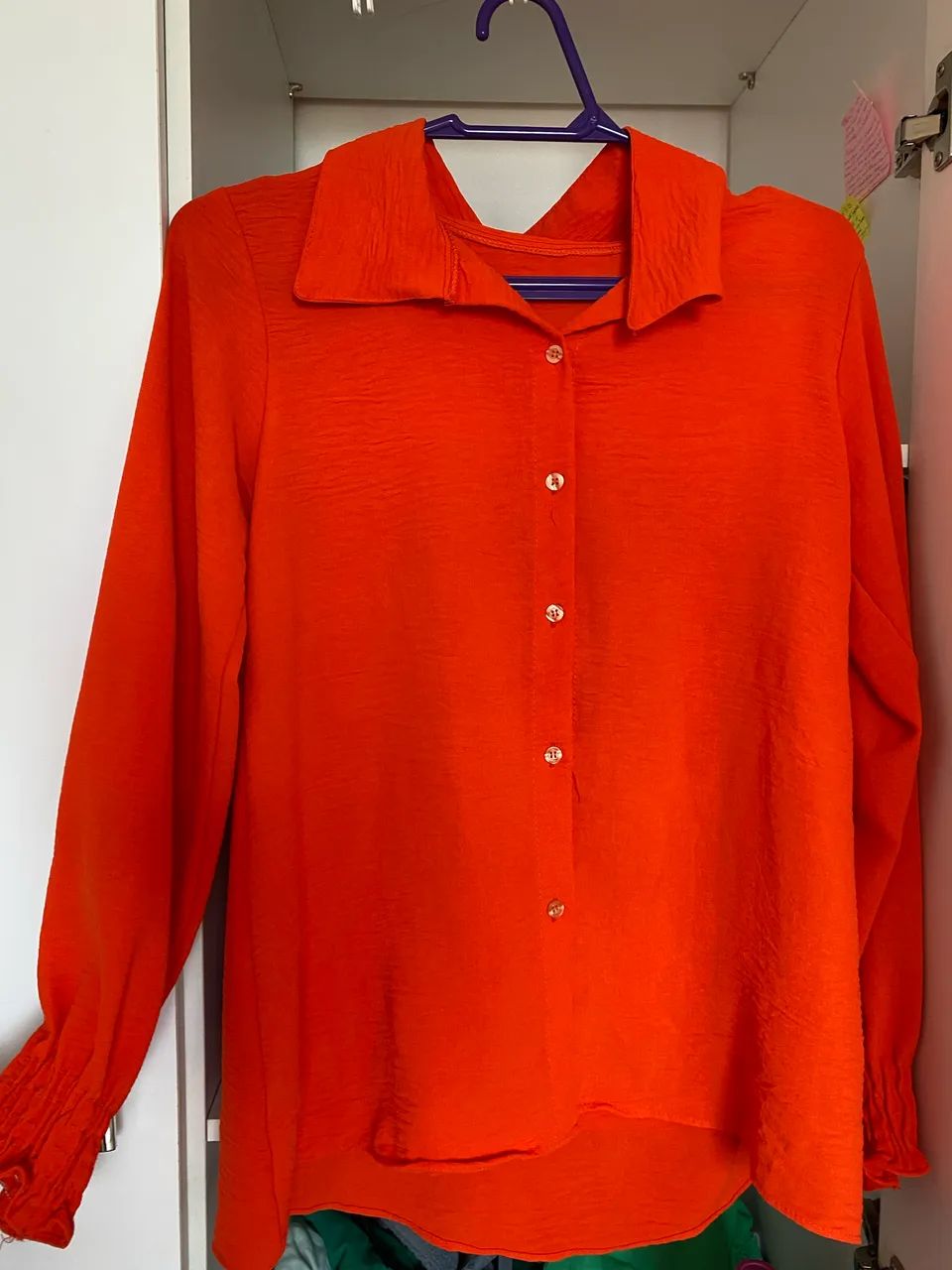 Blusa laranja com manga longa - Foto 2