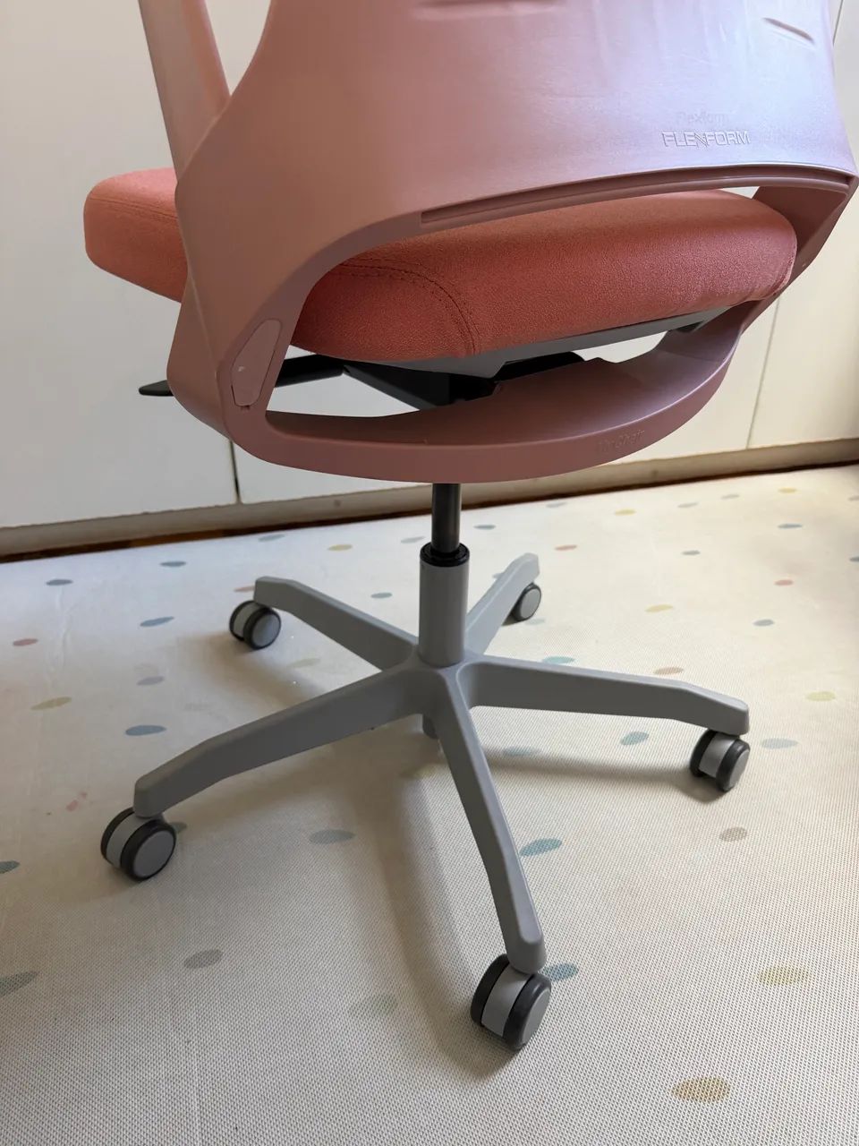 Cadeira de escritório e estudo - Flexform - Foto 5