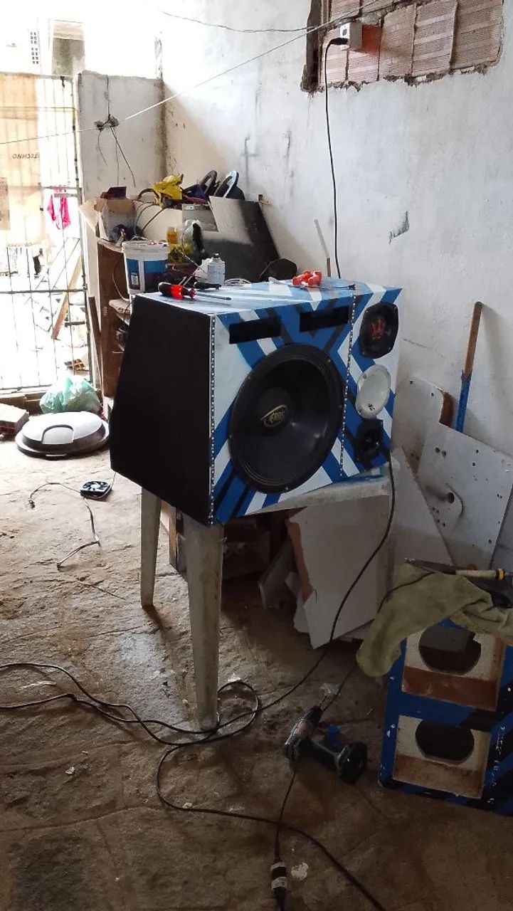 Vendo caixa sub 