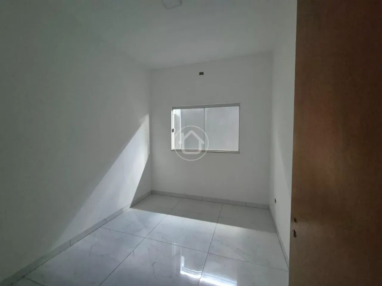 CASA NOVA COM 3 DORMITORIOS PROX AO COL. MILITAR - Foto 4