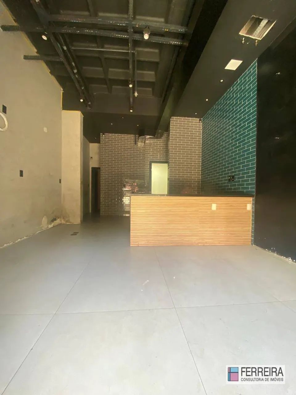 EXCELENTE LOJA NA AVENIDA GARIBALDI - EM CONDOMINIO - Foto 4