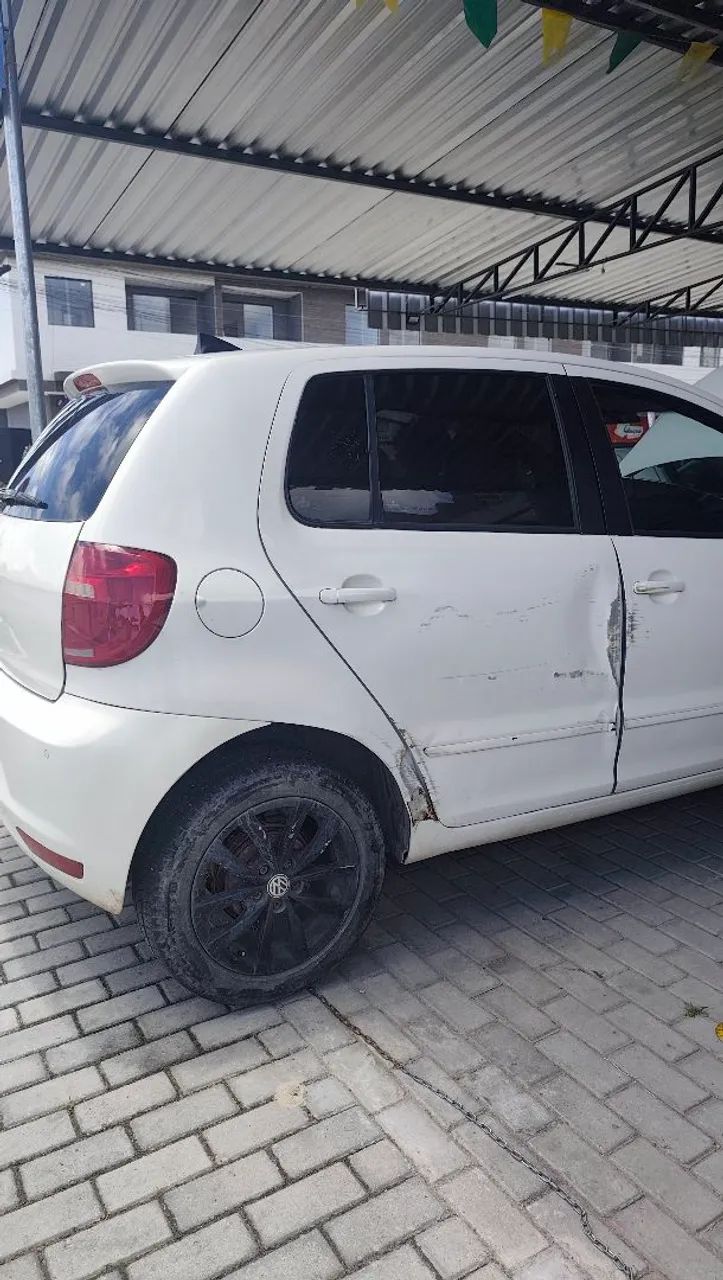 Volkswagen Fox 1.0 MI Total Flex 8V 5P 2014 - Foto 3