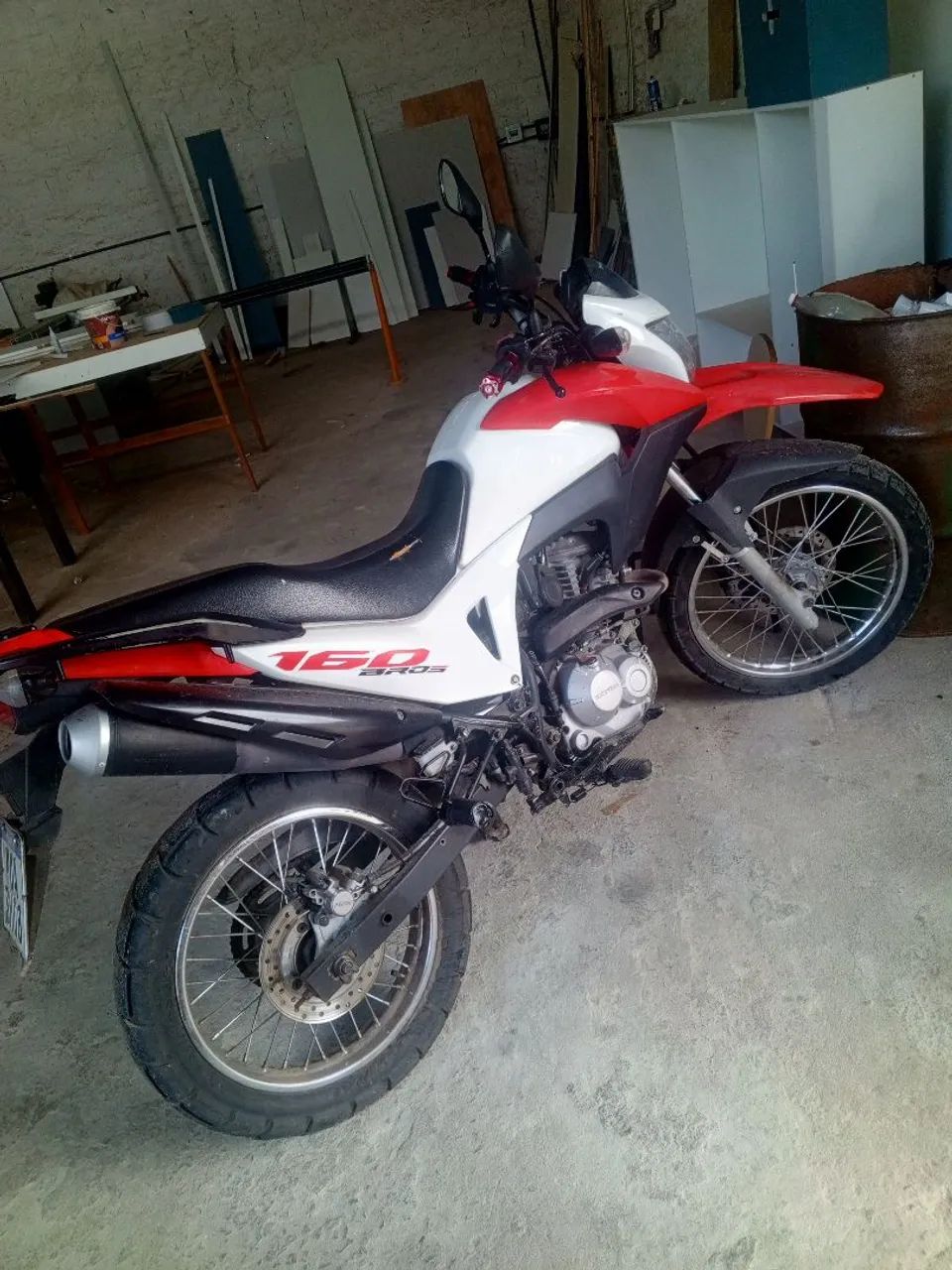 Bros 160