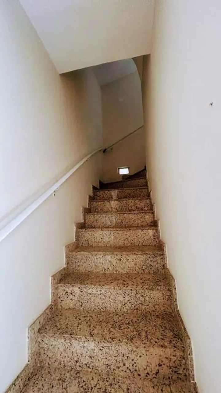 Sobrado Geminado 2 suites, 2 vagas - Foto 5