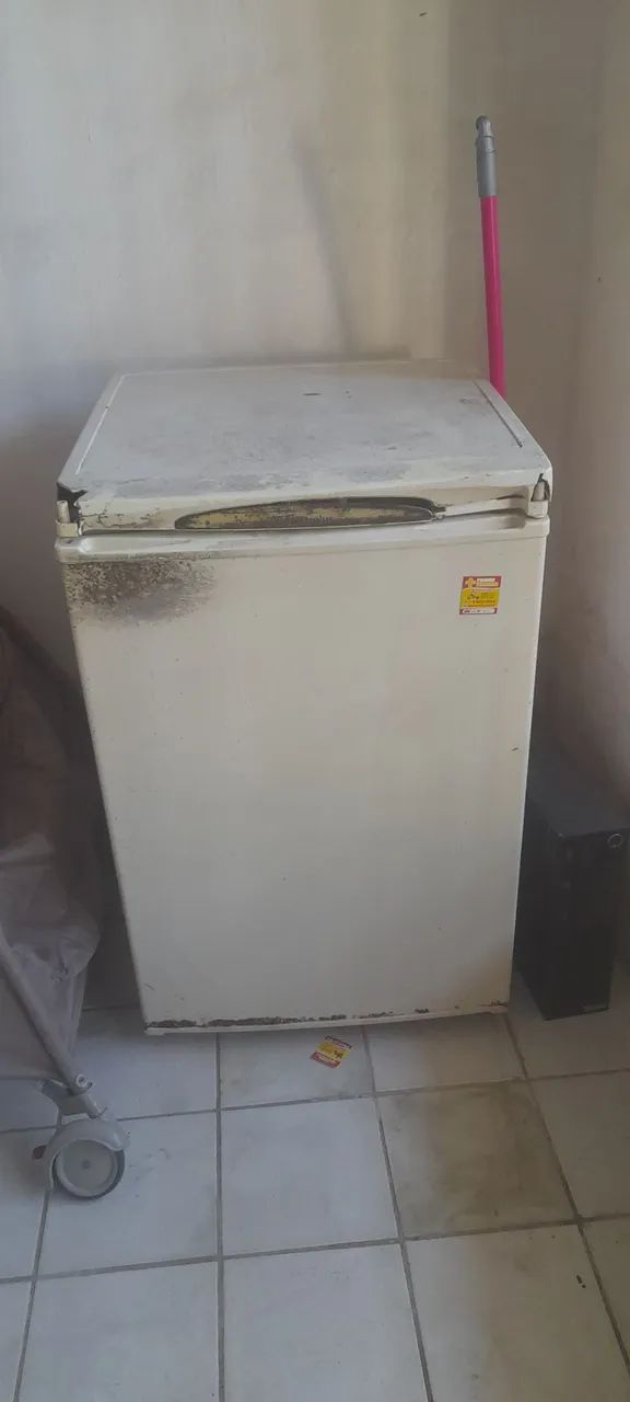 Frigobar Electrolux 