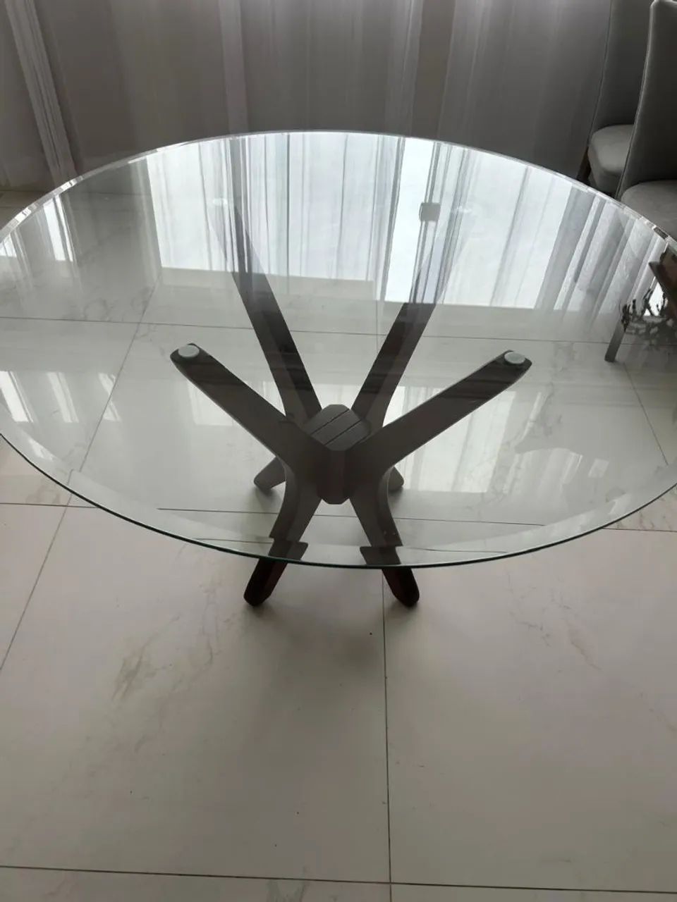 Mesa de vidro e madeira - Foto 5