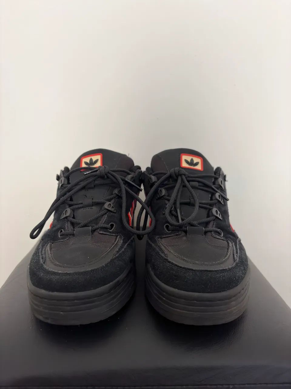 Tenis adi2000 black red preto vermelho 43 - Foto 4