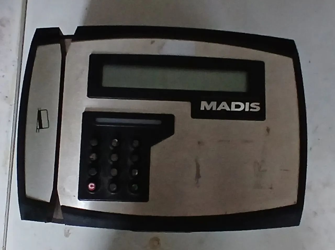Relógio de Ponto Eletrônico MADIS