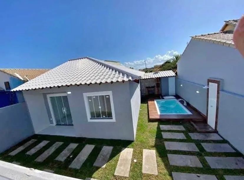 T.M- Bela casa a venda em Cotia com piscina 