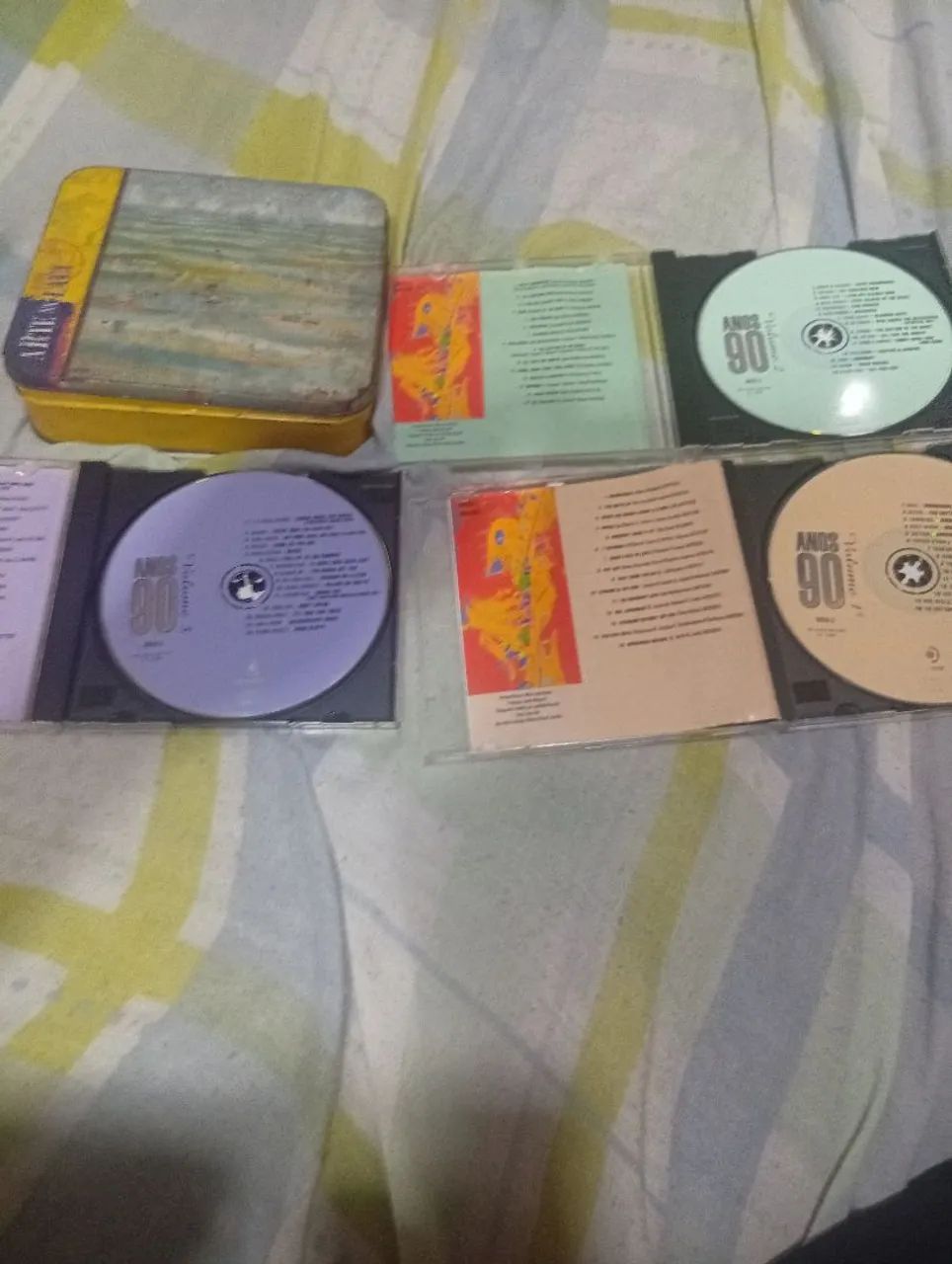 Duas caixinhas com cds para colecionador... - Foto 2