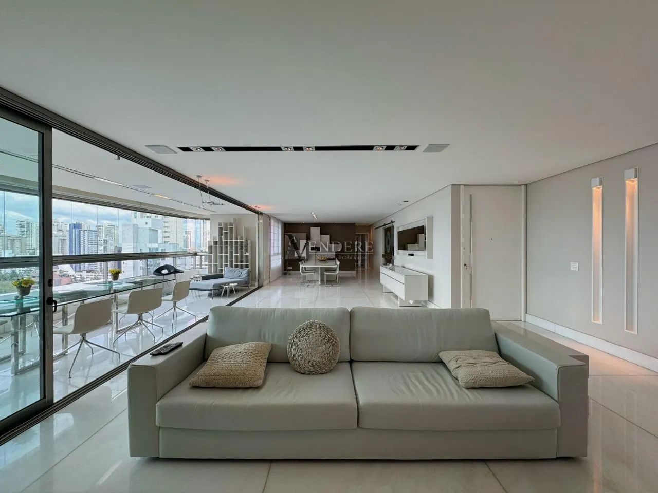 Apartamento 4 suítes, 305m² no Belvedere - Foto 2
