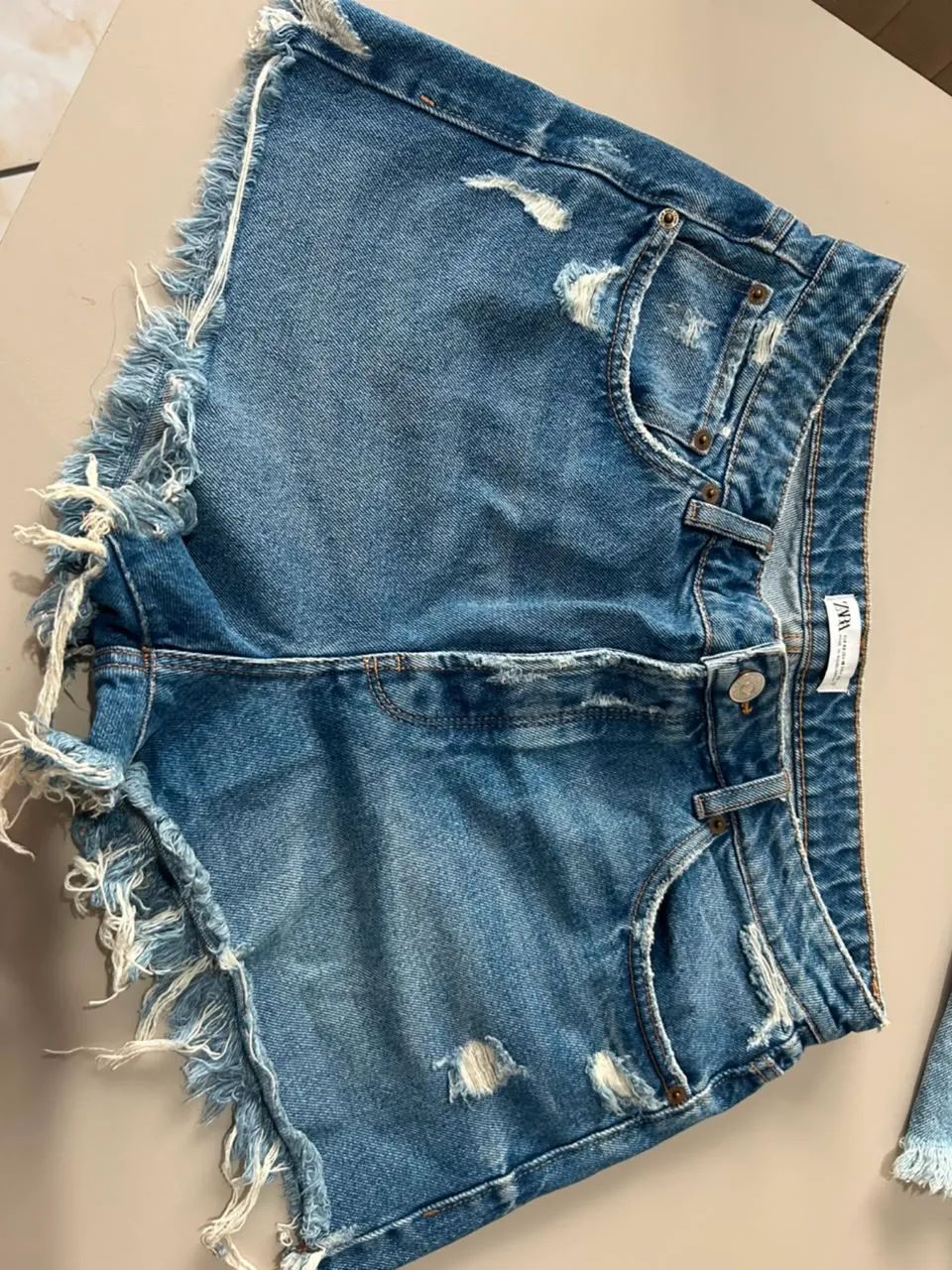 Short jeans Zara e Canal