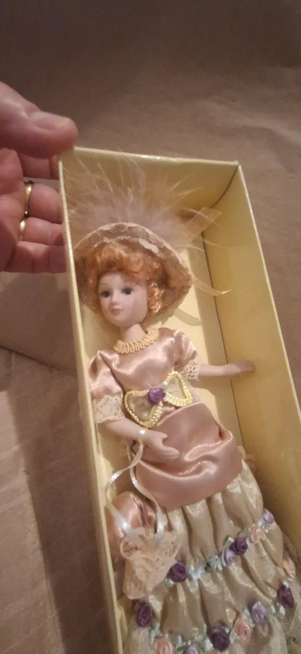 Boneca Damas da Época 