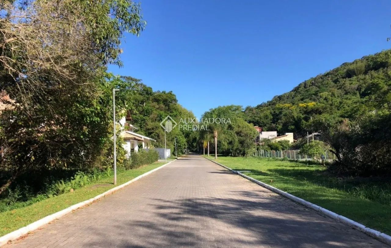 terreno em condominio RIO TAVARES