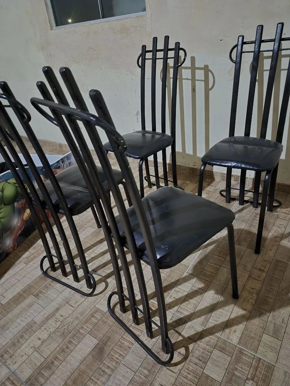 Cadeiras de ferro