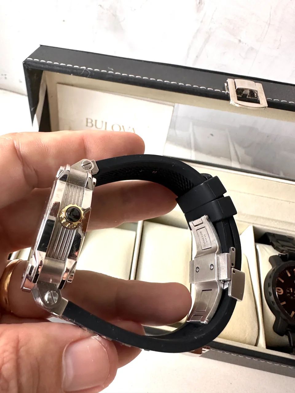 Baixei pra vender!! Bulova Precisionist  - Foto 3