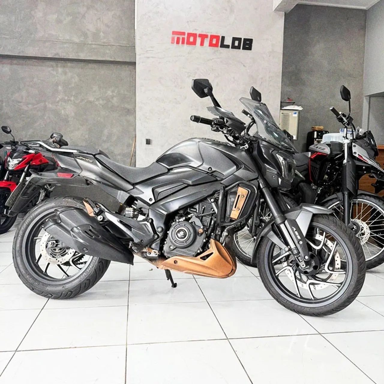 Bajaj dominar 400, 2024/2025 - Foto 3