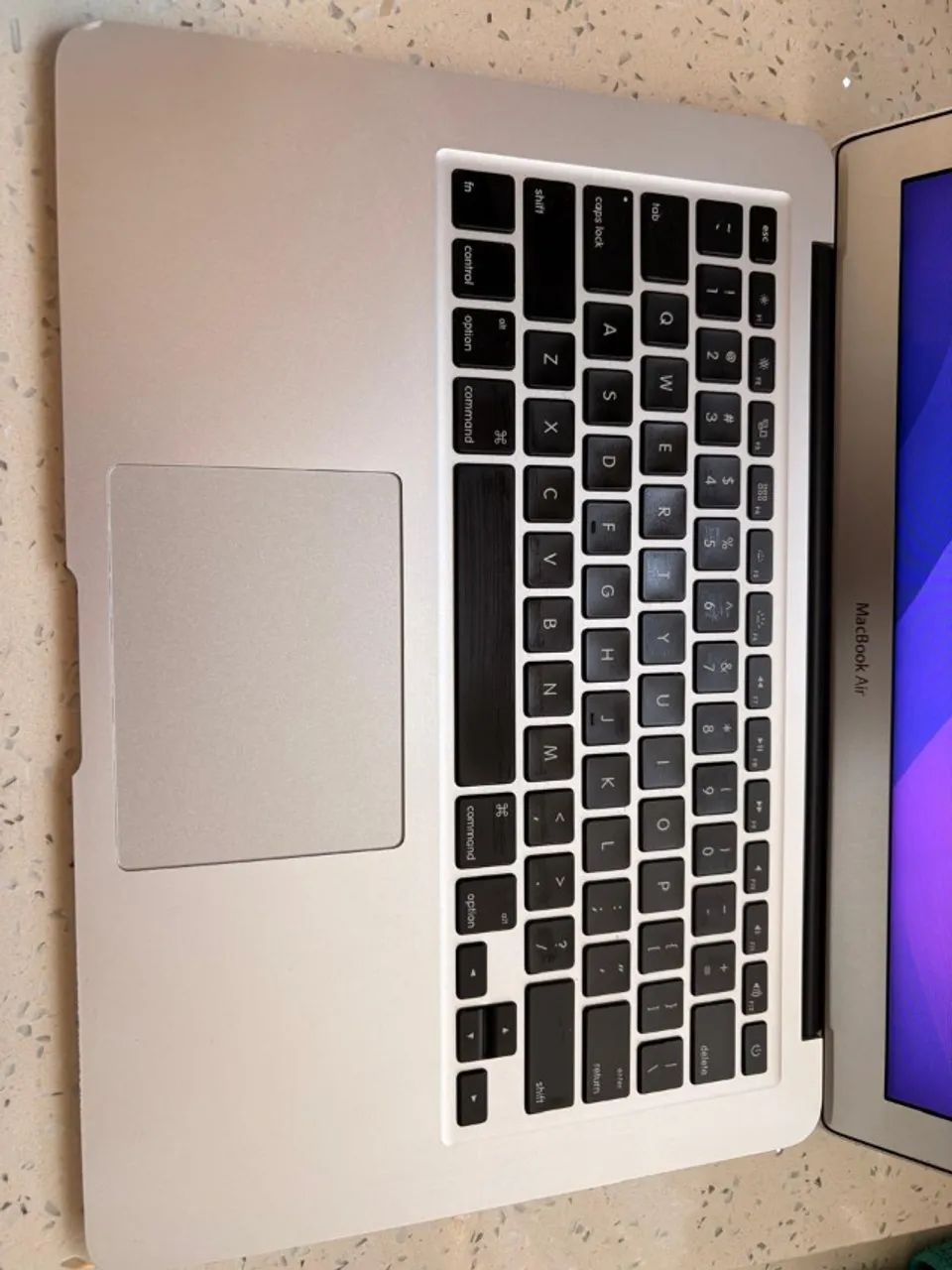 Macbook Air 13" (2017) - Intel Core i5 / 8GB RAM / 128GB SSD - Foto 2