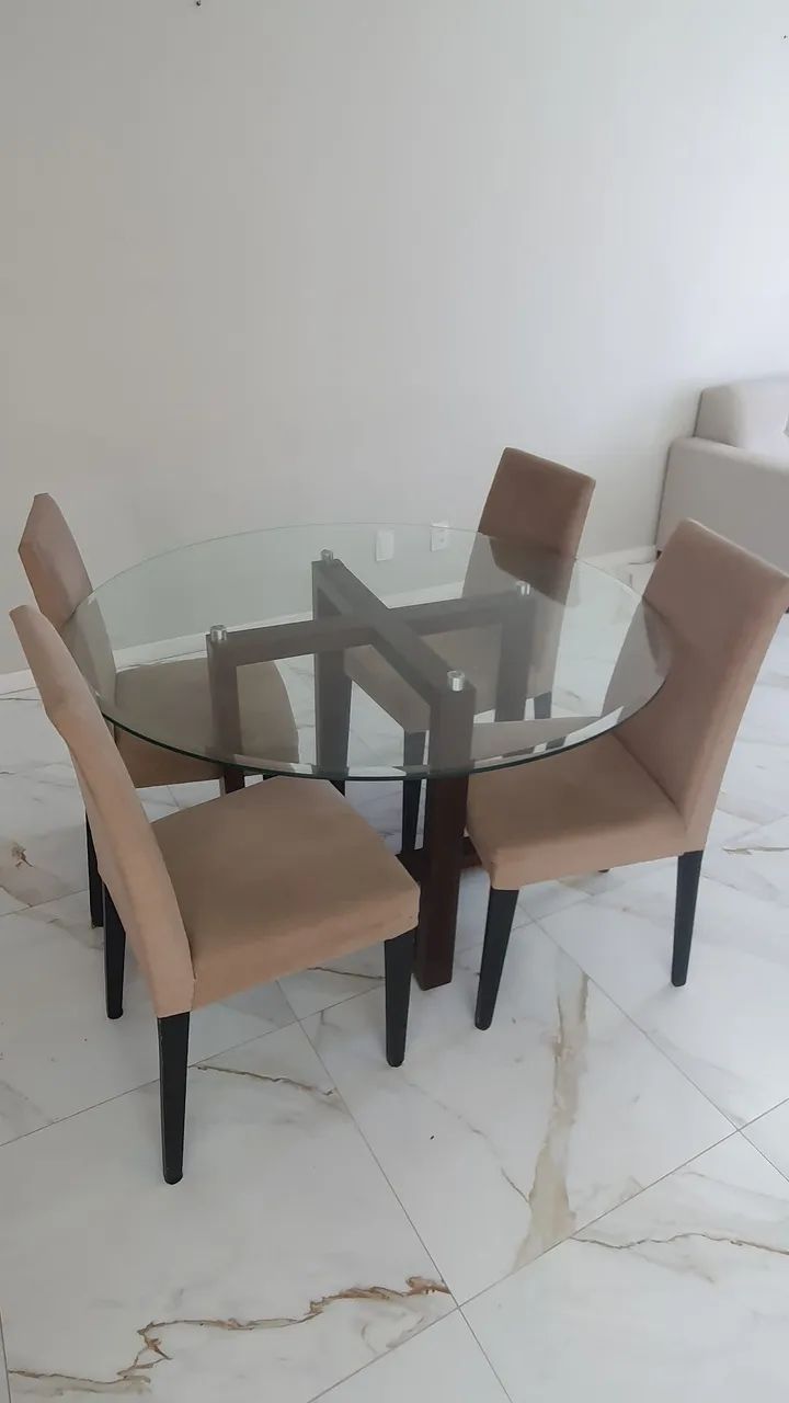 Mesa de jantar 4 lugares