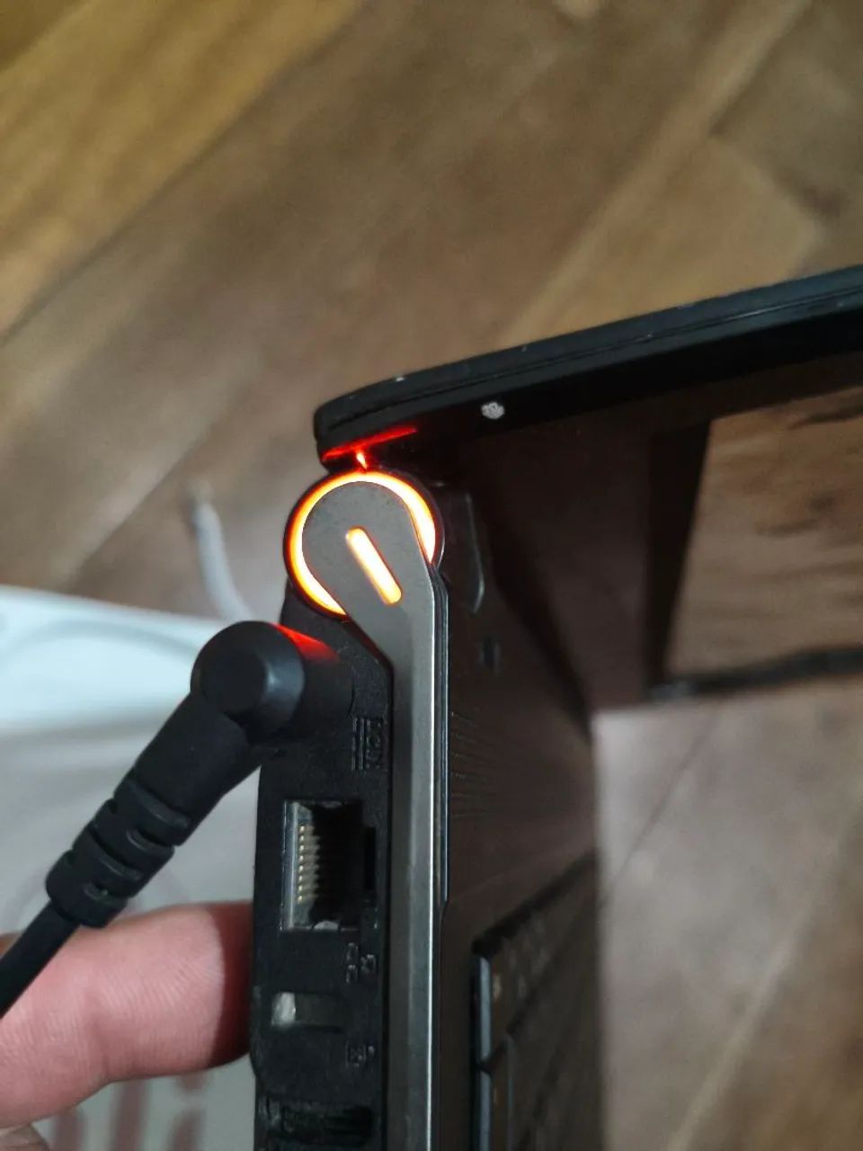 Notebook Intelbras i656 pra  peças-partes - Foto 3