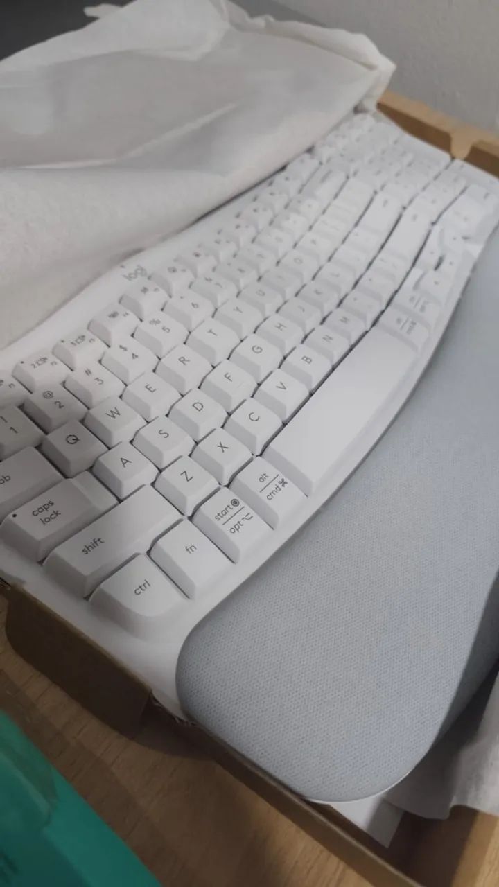 Teclado Ergonômico Logitech Bluetooth Wave Keys - Branco com Apoio Acolchoado - Foto 3