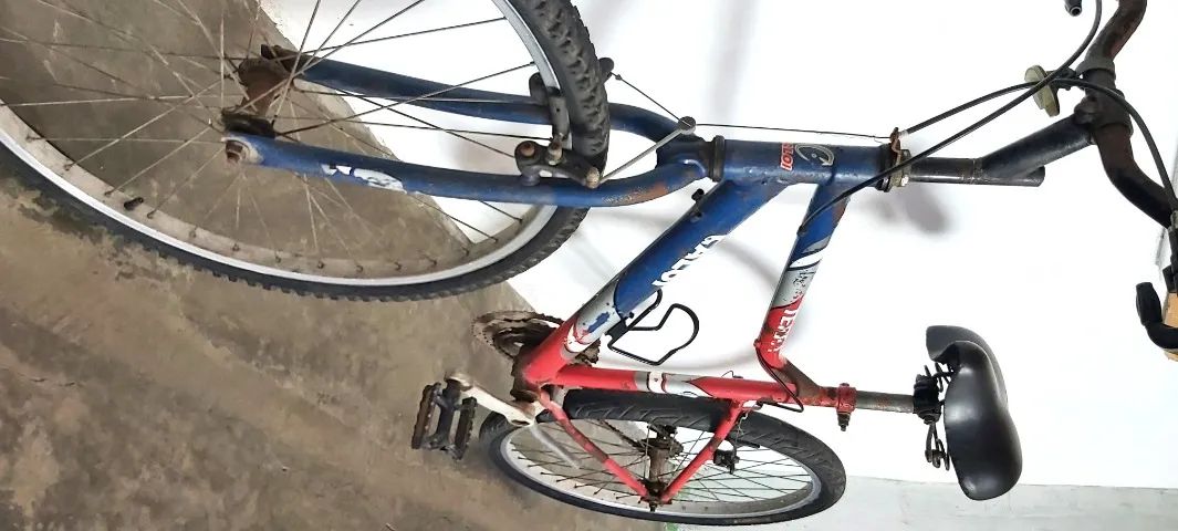Bicicleta Caloi aro 26. - Foto 3
