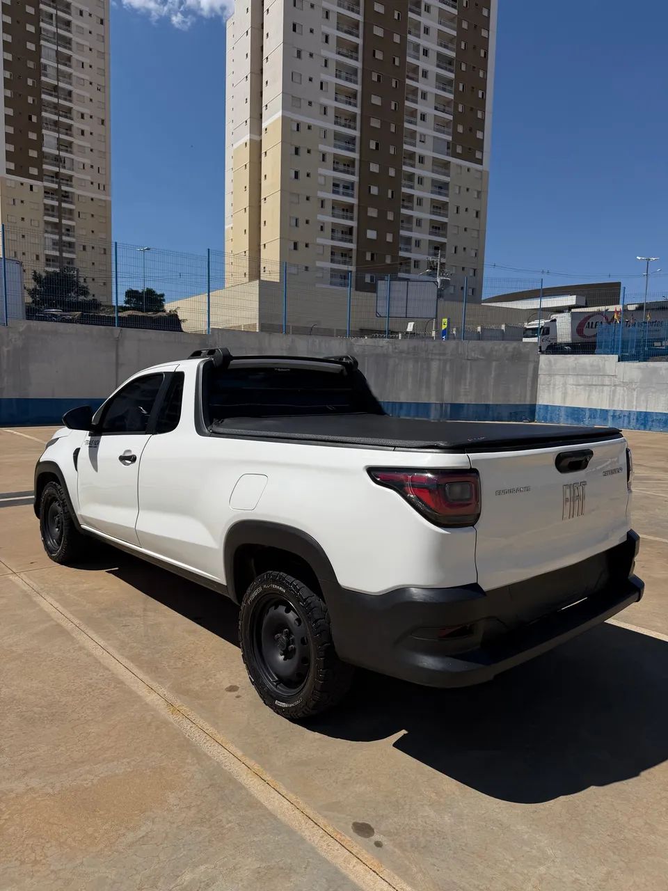 Fiat Strada Endurance 1.4 Flex 8V CS Plus 2023 - Foto 5